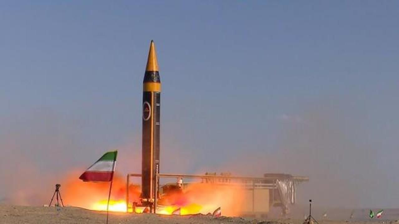 İsrail'e darbe üstüne darbe! İran füzeleri İsrail'i yıktı, dünya şokta