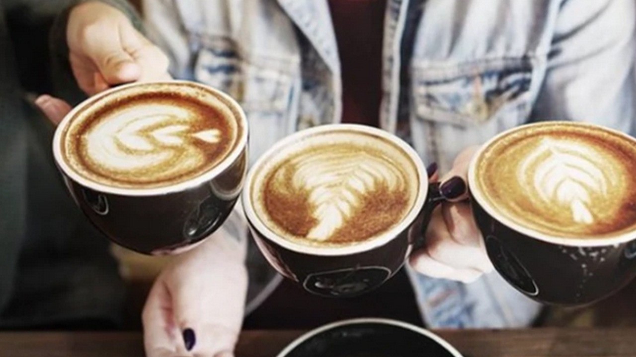  İsrail'e destek sonrası boykot edilen Starbucks zora girdi: Türkiye'de kahve fiyatlarında zam yaptı!