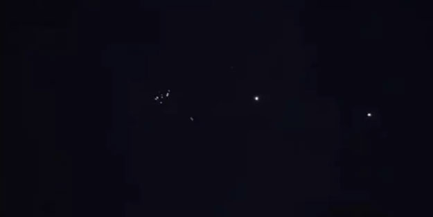 İsrail'e füze yağdı! Tel Aviv'de sirenler çalıyor