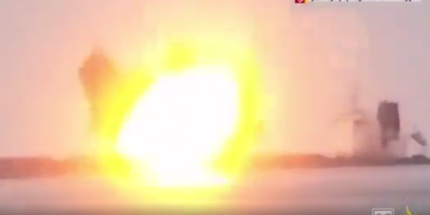 İsrail’i korku sardı! Husiler o gemiyi batırdı, dünyaya bu mesajı verdi: Daha büyüğü gelecek