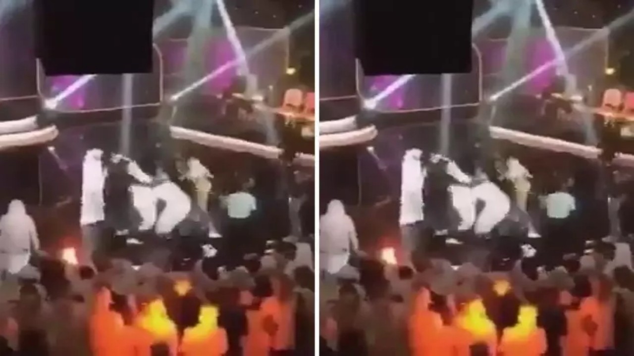 İsrail’i öven şarkıcı, tekme tokat sahneden indirildi! İşte içinizin yağlarını eritecek o anlar