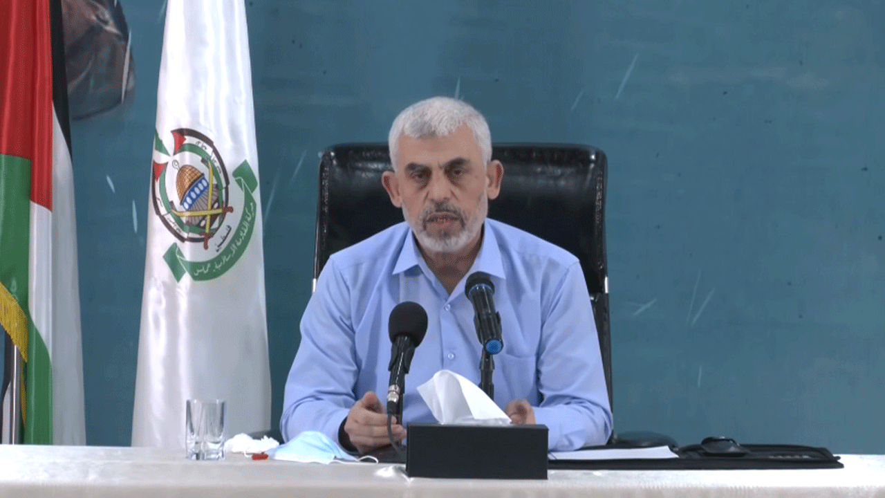 İsrail'i vuramayan İran sağa sola saldırmaya başladı! Hamas lideri Sinvar'a çok ağır suçlama