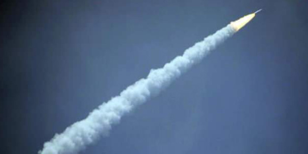 İsrail'i vurdular! Roketler bu kez Gazze'den değil