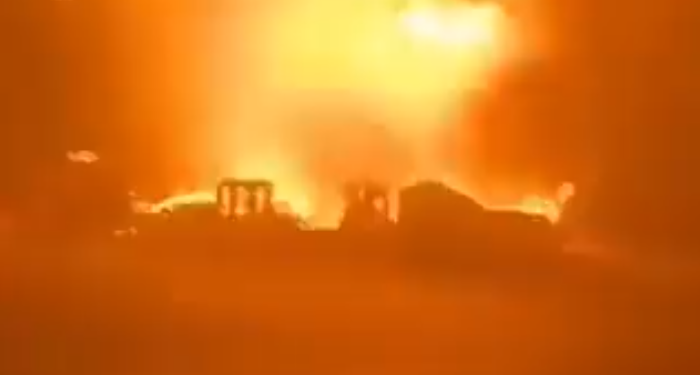 İsrail’in Aşdot limanı işte böyle yanıyor Demir gökkubbe bu kez işe yaramadı