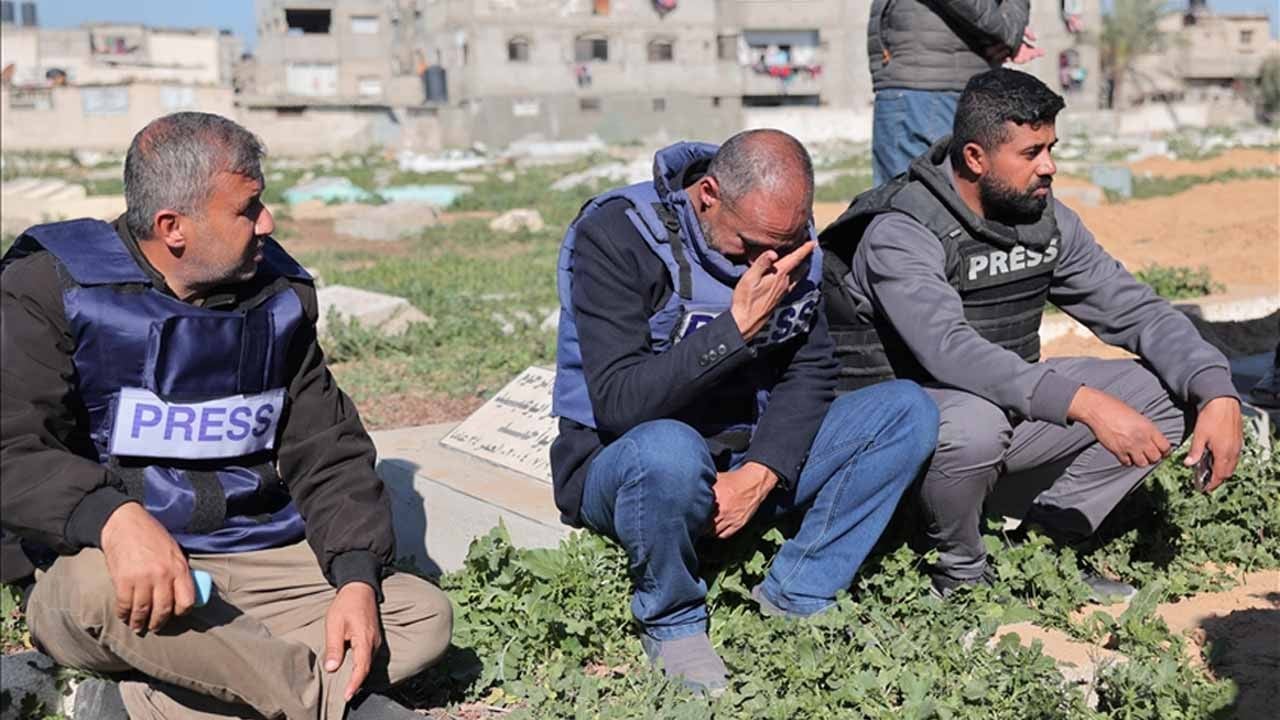 İsrail'in Gazze'deki kirli hedefinde gazeteciler var! Mesleğini yapanların ailelerinden 706 kişi katledildi