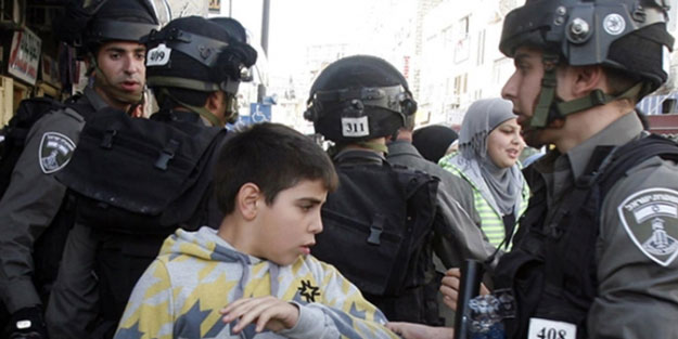 İsrail'in gözaltına aldığı Filistinli çocuk zulmü böyle anlattı