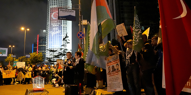 İsrail'in İstanbul Başkonsolosluğu önünde eylem! 'Bu yamyamlar durdurulmalı'