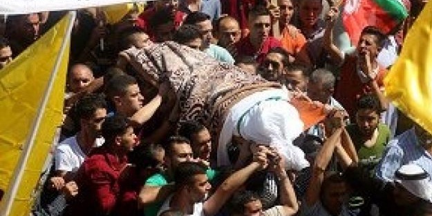 İsrail'in katlettiği kızın üzerinde 13 mermi çıktı