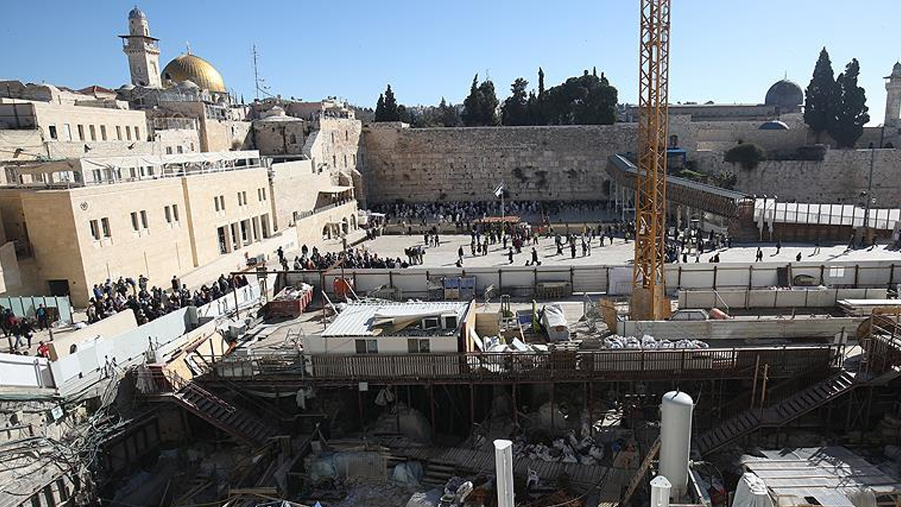 İsrail'in Mescid-i Aksa'nın altını kazıyor!