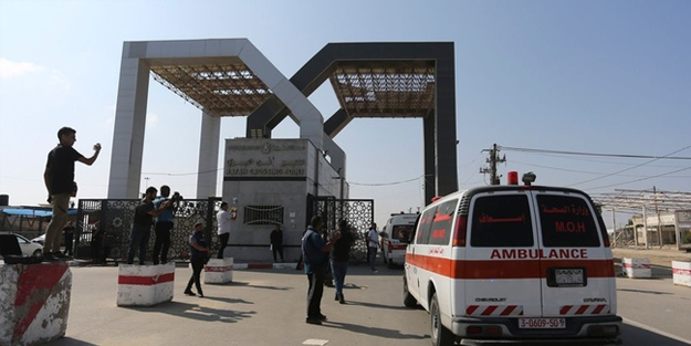 İsrail'in planı işliyor, Gazze boşaltılıyor! 730 çifte vatandaş Refah'tan geçecek!