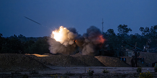 İsrail'in Refah'a kara saldırısına tepkiler artıyor! 'Güçlü şekilde uyarıyoruz'