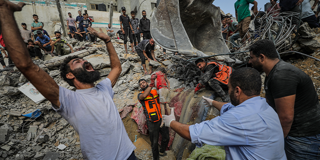 İsrail'in saldırıları sonucu bir gecede 80 kişi şehid oldu!