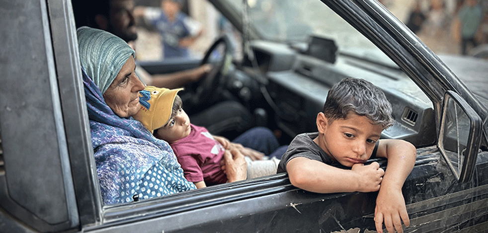 İsrail'in sistematik silahı: Gazzeliler göçe zorlanıyor! Dünya sadece izliyor