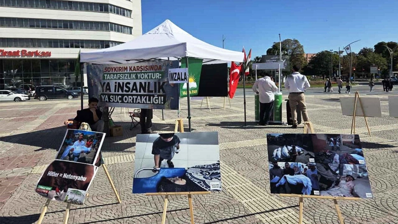 İsrailli katillerin hamileri! HÜDA-PAR’ın standında Siyonist provokasyonu