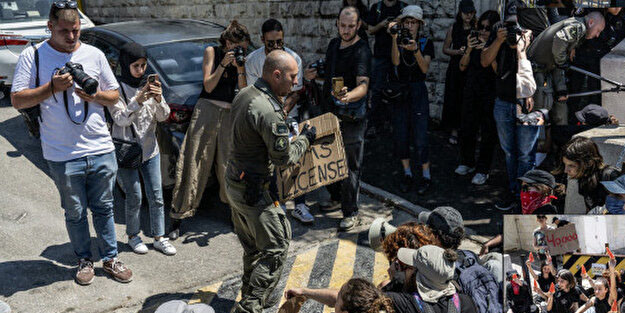 İsrailli ve yabancı aktivistler İngiltere'yi protesto etti...