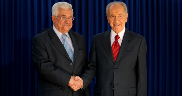 İsrail'li yazar: Şimon Peres sahtekardı!