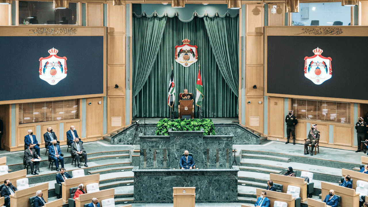 İsrailli yerleşimciler yardım konvoyunu hedef aldı! Ürdün hükümeti sert çıktı