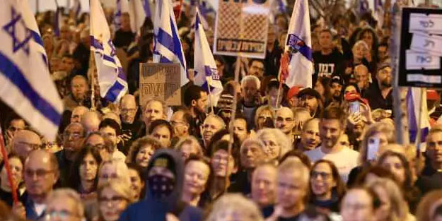 İsrailliler, siyonist Netanyahu karşıtı gösteri düzenledi