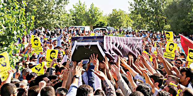 Israrla takip edip katletmişler