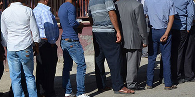 İşsizlik el birliğiyle düşürüldü