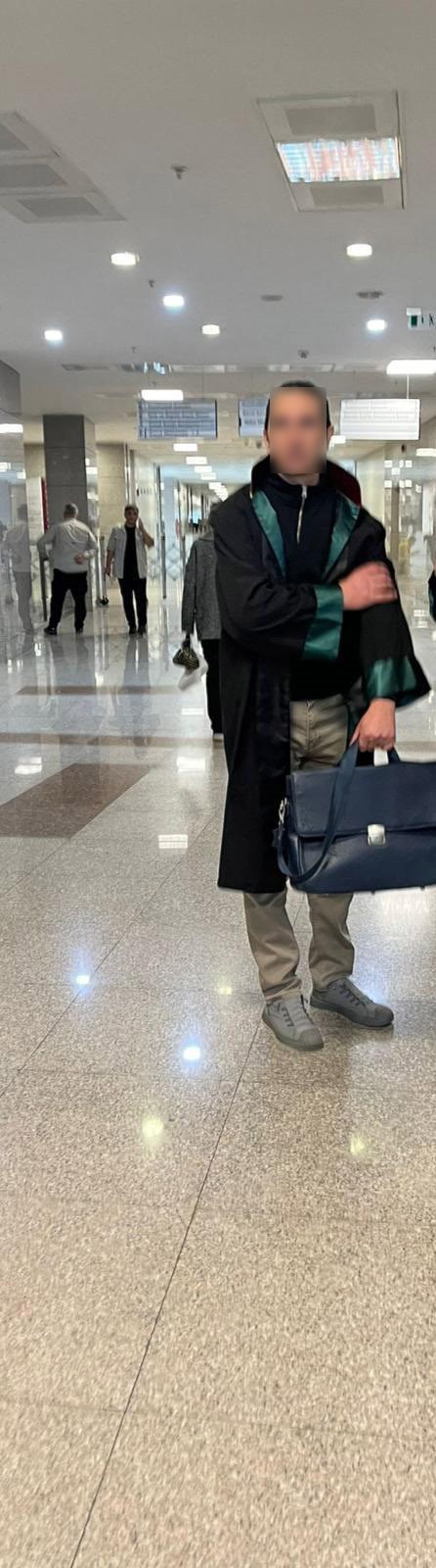 İstanbul Adliyesi’nde ilginç olay! Sahte avukat fena enselendi