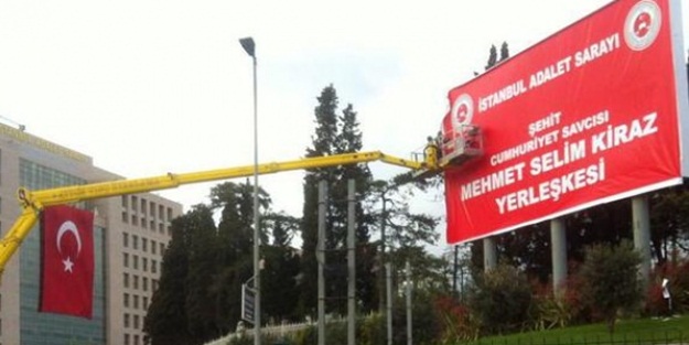 Adliyenin yeni tabelası asıldı