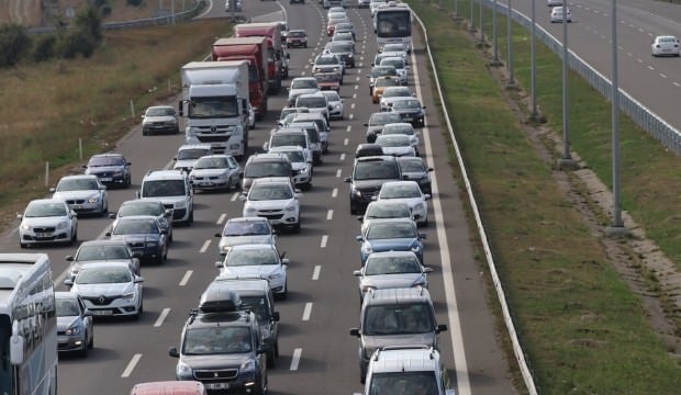 İstanbul-Ankara istikametinde trafik felç