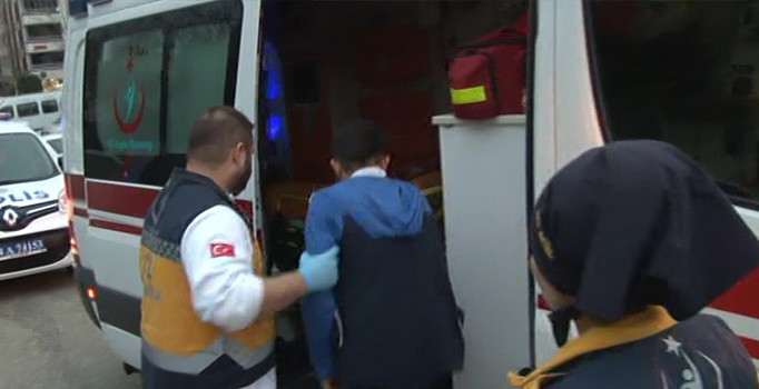 İstanbul Bahçelievler'de bıçaklı kavga: 3 yaralı