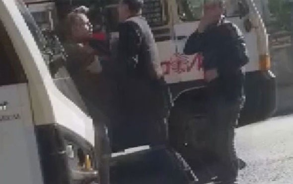 İstanbul Bakırköy'de dehşet anları! İki minibüsçü terör estirdi