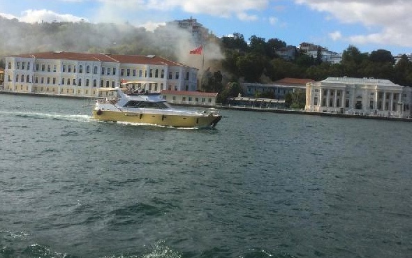 İstanbul Beşiktaş'ta korkutan yangın!