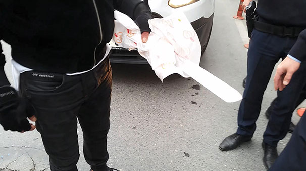 İstanbul Beşiktaş'ta restoranda döner bıçaklı kavga