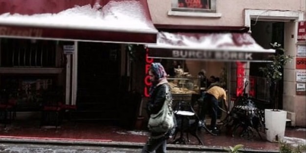 İstanbul bir anda beyaza büründü!