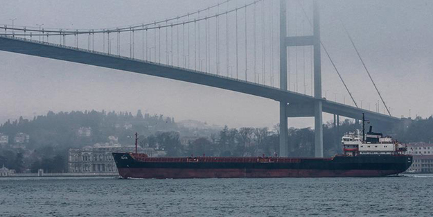 İstanbul Boğazı gemi trafiğine kapatıldı