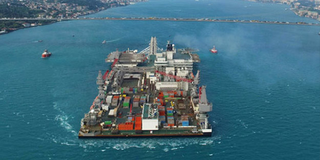 İstanbul Boğazı orkoz nedeniyle kapatıldı