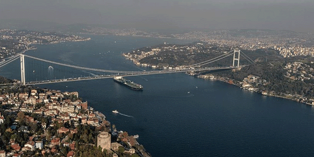 İstanbul Boğazı trafiğe açıldı