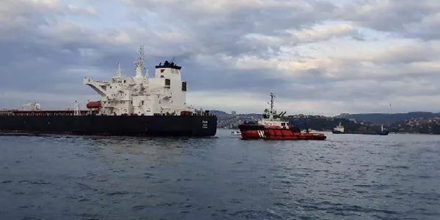 İstanbul Boğazı'nda faciaya ramak kala! 300 metre kala durduruldu