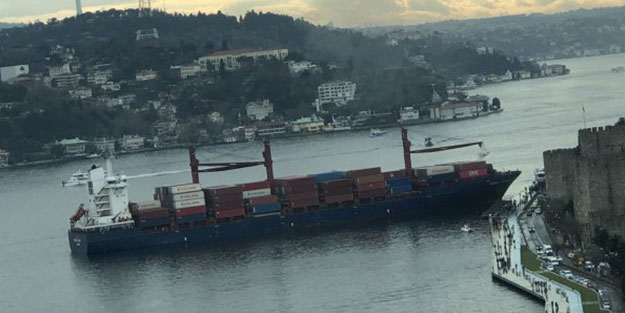 İstanbul Boğazı'nda gemi kazası!