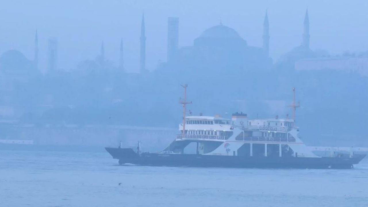 İstanbul Boğazı'nda gemi trafiği durduruldu