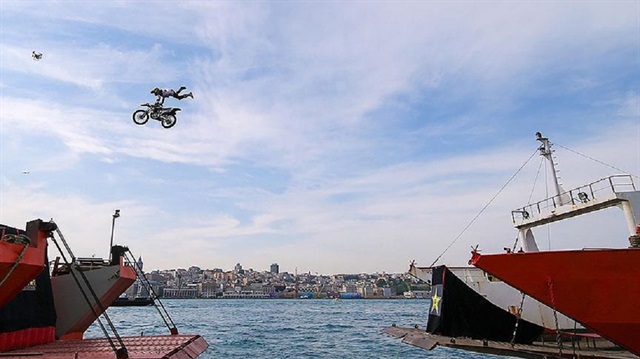 İstanbul Boğazı'nda rekor atlayış gerçekleşti