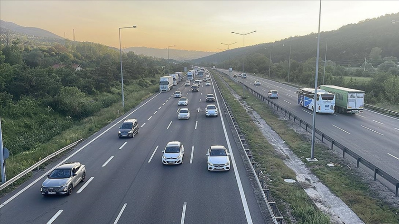 İstanbul boşaldı: Trafikte tarihi düşüş yaşandı