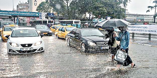 İstanbul böyle fırtına görmedi
