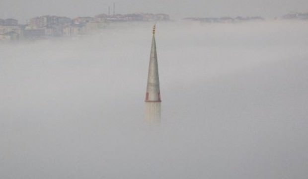 İstanbul Büyükçekmece'de sis etkili oldu