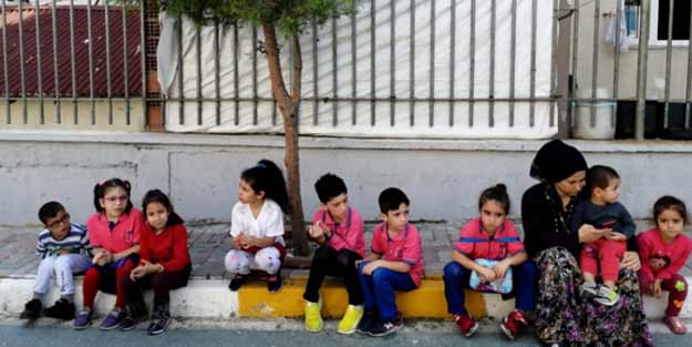 İstanbul depremi sonrası depremin çocukların psikolojisi üzerindeki etkilerine ilişkin önemli uyarılar!