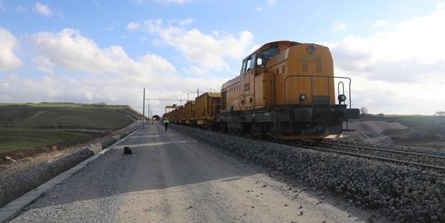 İstanbul-Edirne arası 1.5 saate inecek! İlk etabın yarısı tamamlandı