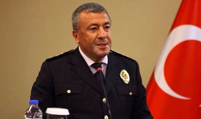 İstanbul Emniyet Müdürü'nden darbeci askere cevap!