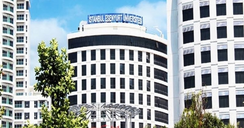 İstanbul Esenyurt Üniversitesi öğretim üyeleri alıyor