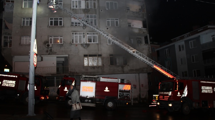 İstanbul Eyüp'te korkutan yangın