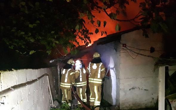 İstanbul Fatih'te gecekondu yangını