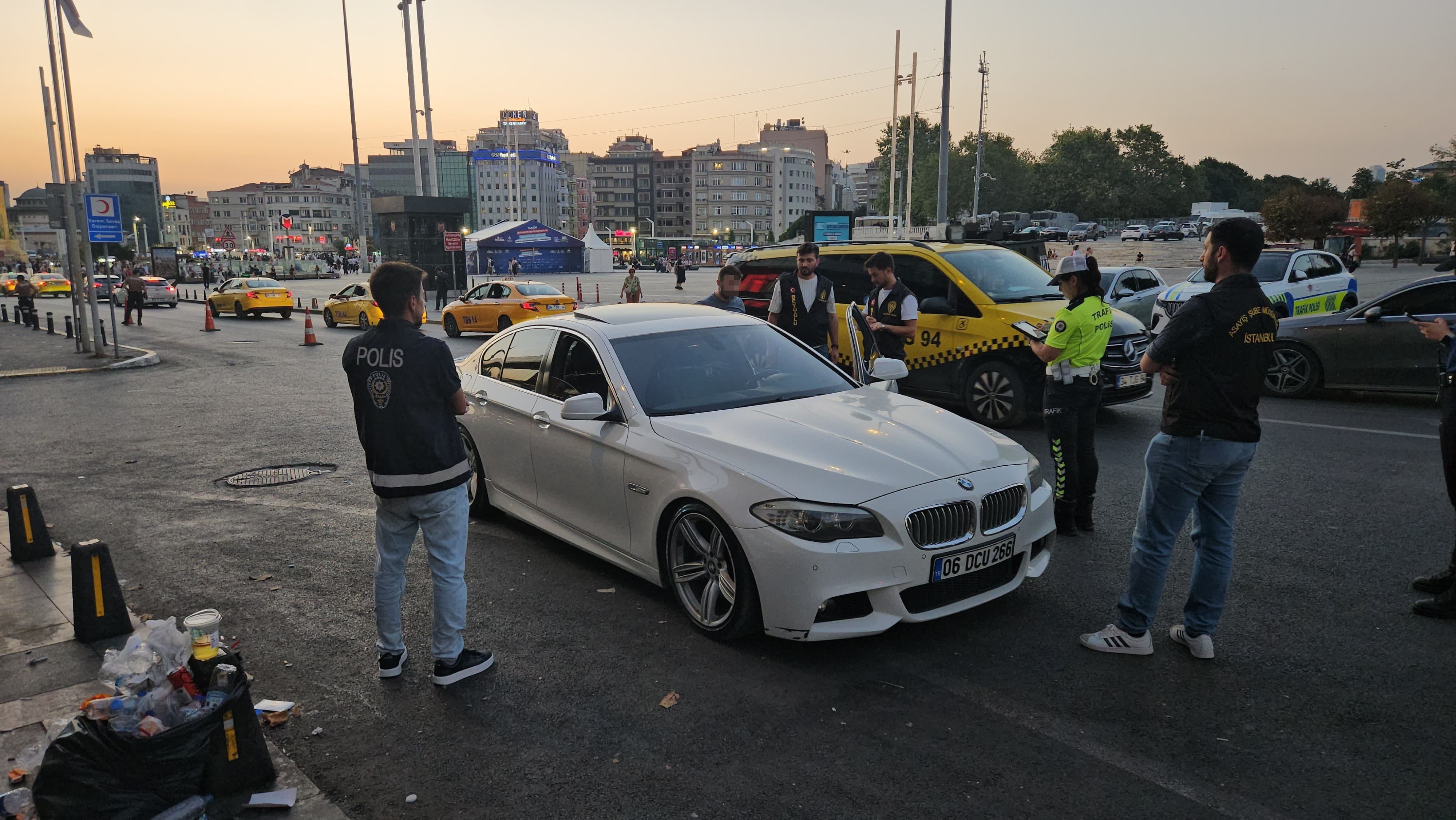 İstanbul genelinde helikopter destekli 'Huzur İstanbul' denetimi