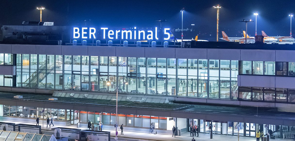 İstanbul Havalimanı rekor üstüne rekor kırıyor, Almanya’nın ‘lanetli havalimanı’ iflas ediyor!
